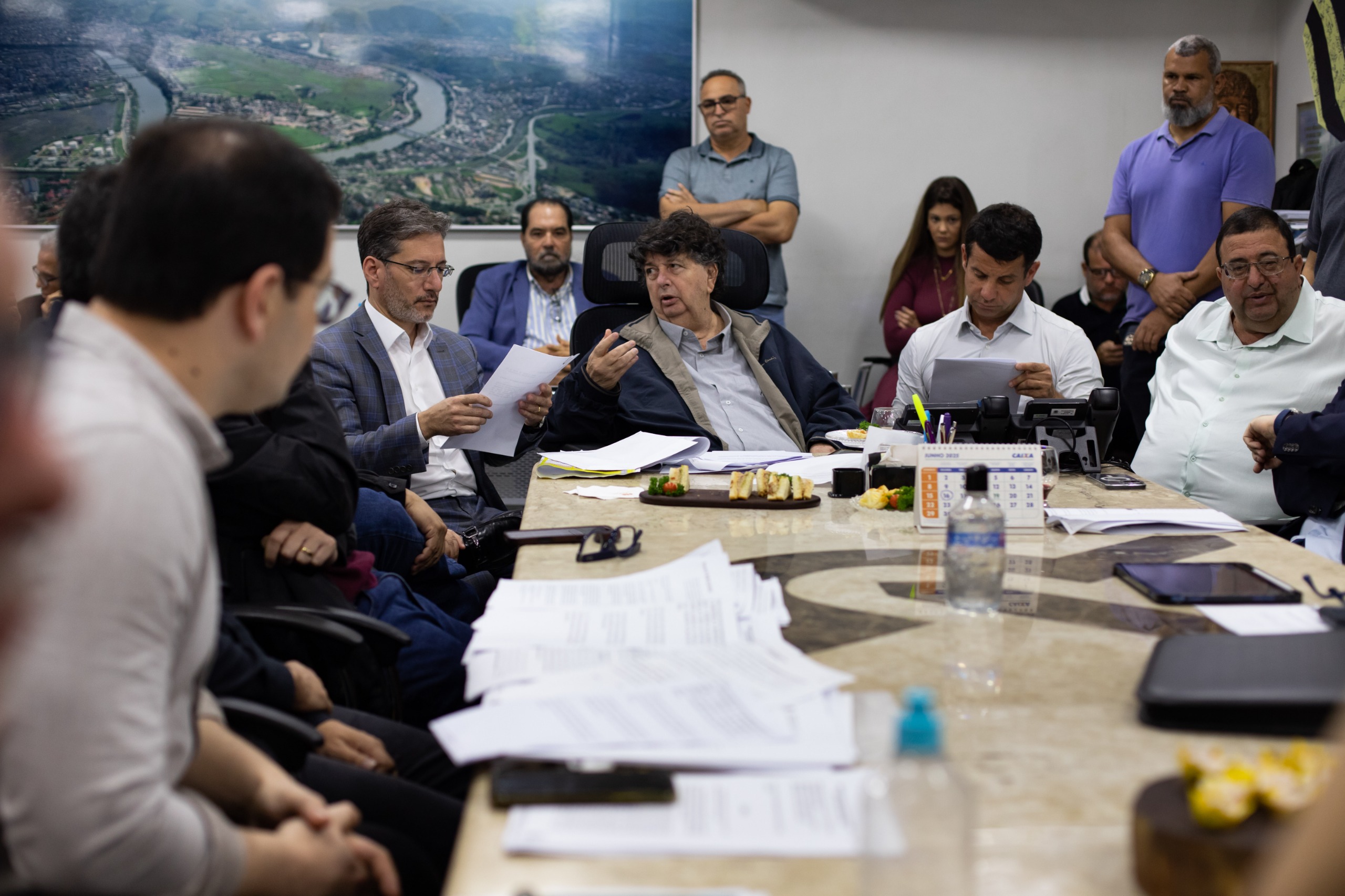 Prefeitos da região cobram divisão mais justa da arrecadação estadual durante encontro em Volta Redonda