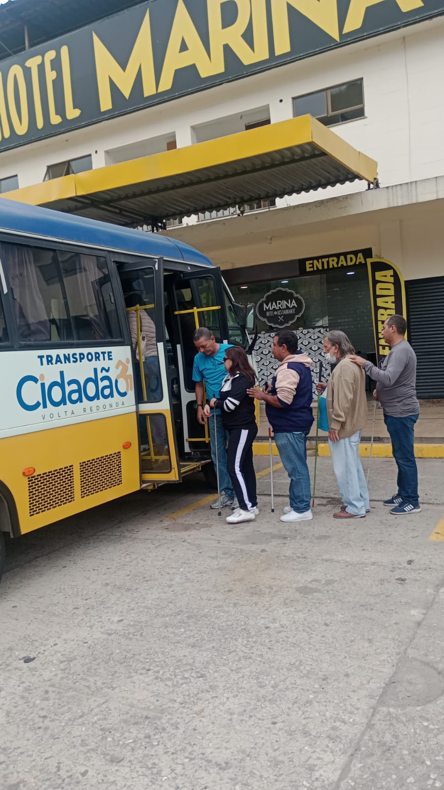 Prefeitura de Volta Redonda leva Pessoas com Deficiência a Nova Iguaçu para revalidação e unificação do Vale Social